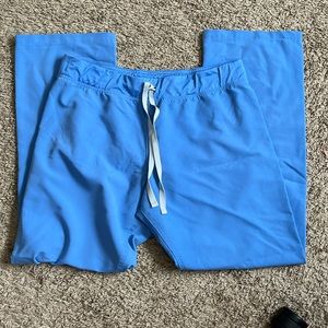 Women’s figs scrub pants size L